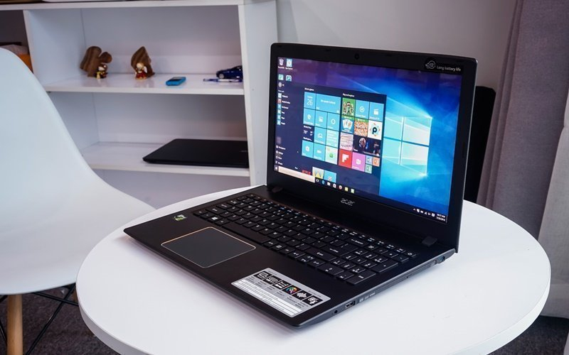 Màn hình Full HD hiển thị hình ảnh sắc nét