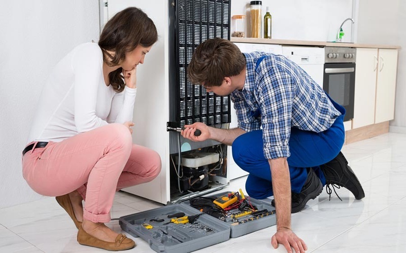 Xốp cách nhiệt bị hỏng hoặc do tủ đã xài quá lấu