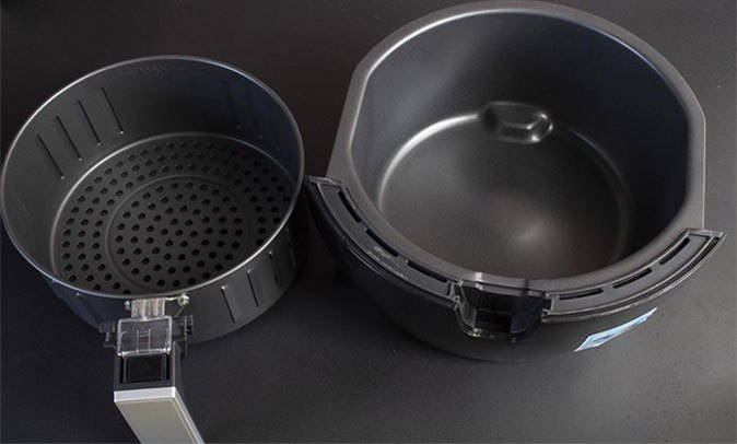 Nồi chiên không dầu Lock&Lock 3.2 lít EJF161BLK Dung tích lớn phù hợp với gia đình đông thành viên