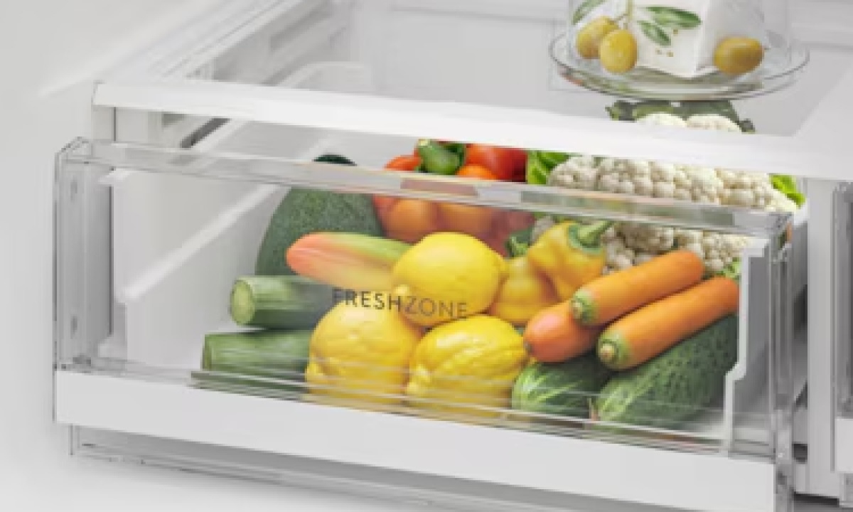 Tủ lạnh Electrolux Inverter 563 lít EQE5755A-B