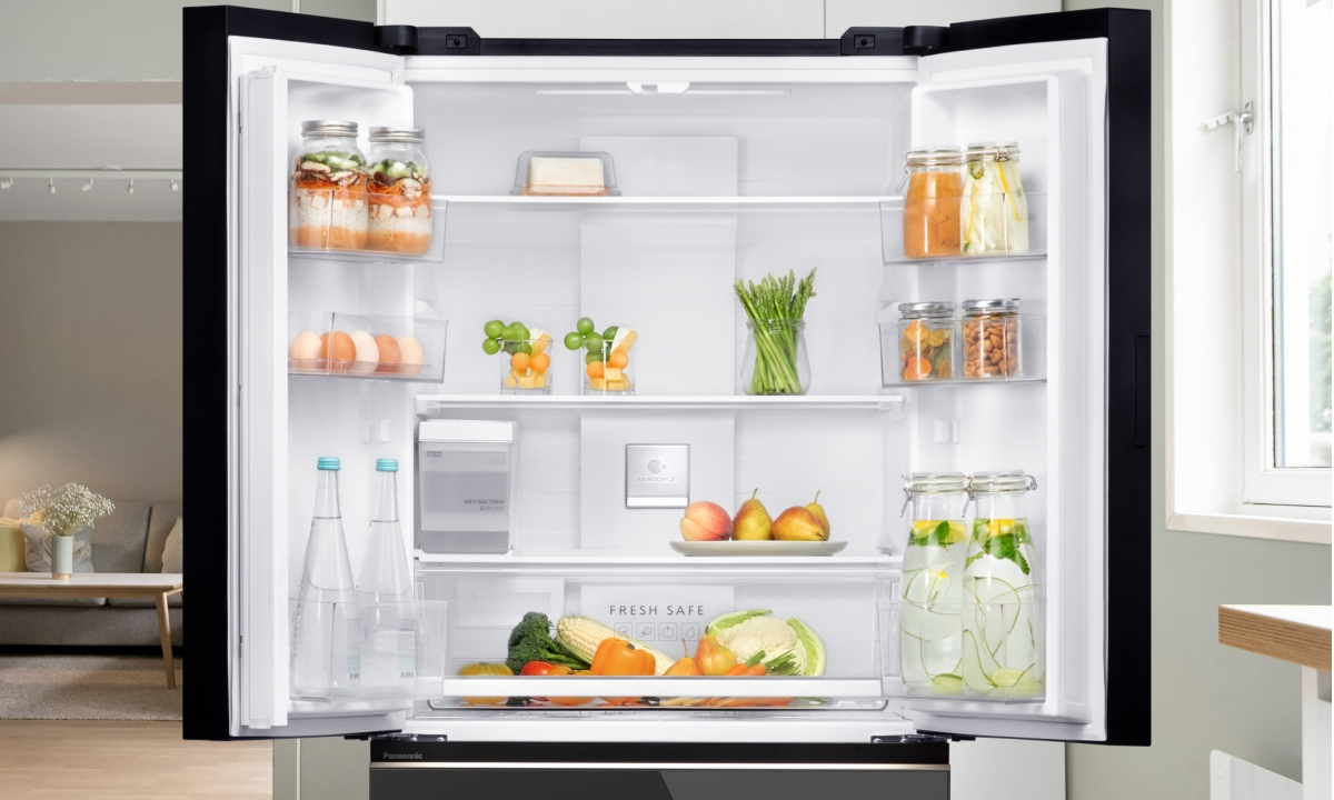 Ngăn rau củ – kiểm soát độ ẩm tối ưu Ngăn rau củ của NR-YW590XJKV duy trì độ ẩm lên đến 90%, giữ cho rau củ tươi lâu, giòn và giữ được hàm lượng dinh dưỡng. Bạn không còn lo rau quả nhanh héo hay mất chất, hỗ trợ bảo quản thực phẩm lâu dài.