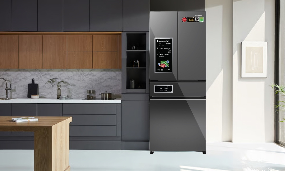 Tủ lạnh Panasonic NR-YW590XJKV Bảo Quản Thực Phẩm Tươi Ngon – Tiện Lợi Hằng Ngày Tủ lạnh Panasonic Inverter 545 lít NR-YW590XJKV mang đến giải pháp bảo quản thực phẩm tối ưu cho cả gia đình. Kết hợp dung tích lớn, công nghệ hiện đại và thiết kế sang trọng, sản phẩm giúp giữ thực phẩm tươi lâu, an toàn và dễ dàng sắp xếp, đồng thời nâng tầm không gian bếp hiện đại.