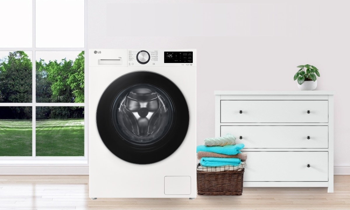 Thiết kế hiện đại, tiện nghi sang trọng Sở hữu phong cách tối giản nhưng tinh tế, LG Inverter T2315DX5G mang đến điểm nhấn hiện đại cho không gian giặt giũ. Bảng điều khiển song ngữ Anh – Việt thiết kế nghiêng nhẹ giúp thao tác dễ dàng hơn, cùng nắp kính cường lực trong suốt, chịu lực tốt, cho phép quan sát toàn bộ quá trình giặt bên trong.