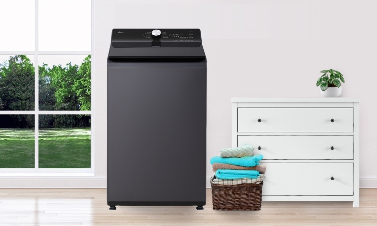 Thiết kế hiện đại, tiện nghi sang trọng Sở hữu phong cách tối giản nhưng tinh tế, LG Inverter T2315DX5G mang đến điểm nhấn hiện đại cho không gian giặt giũ. Bảng điều khiển song ngữ Anh – Việt thiết kế nghiêng nhẹ giúp thao tác dễ dàng hơn, cùng nắp kính cường lực trong suốt, chịu lực tốt, cho phép quan sát toàn bộ quá trình giặt bên trong.