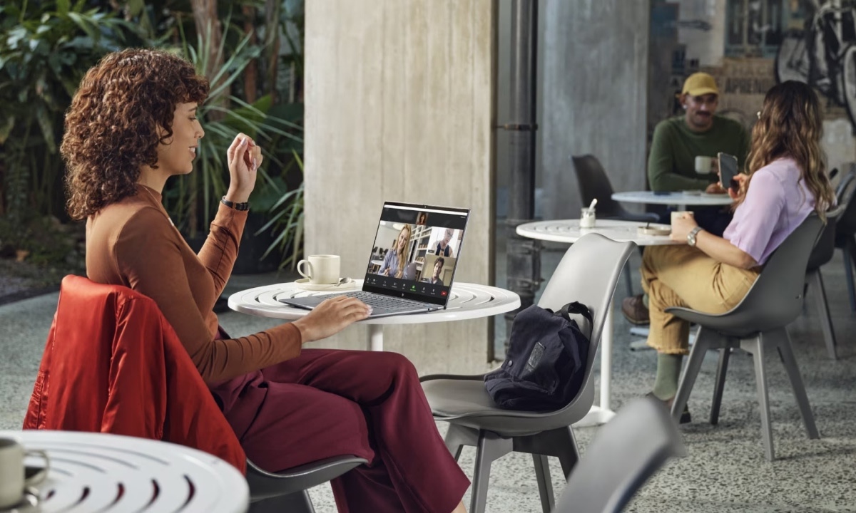 Laptop HP 250 G10 i5-1334U/16GB/512GB/Win11 Bạc (A06F8PT)