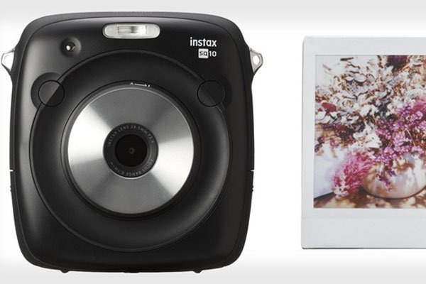 Máy ảnh lấy liền INSTAX SQUARE SQ10 - thành viên mới gia nhập gia đình Fujifilm