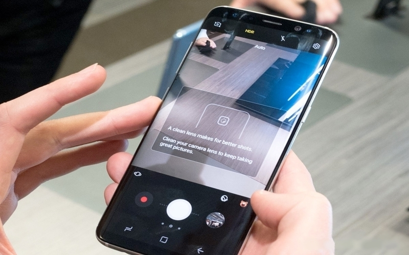 Bạn không lo camera bị mờ với tính năng này
