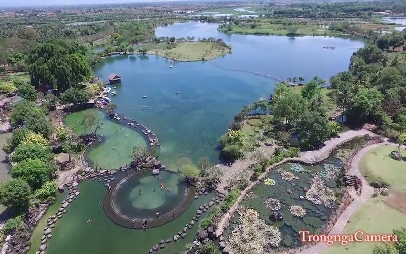 Đắm mình cùng thiên nhiên tươi mát và tham gia những hoạt động dưới nước thú vị tại công viên Suối Mơ, Đồng Nai