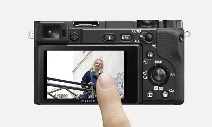 Máy ảnh Sony ILCE-6400M/BAP2 lấy nét tự động