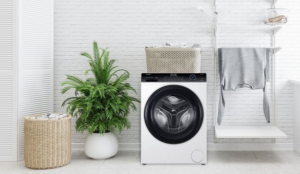 Máy giặt Aqua Inverter 9 kg AQD-A900F.W