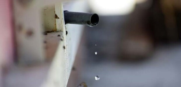 Nếu màng nước bị nghẽn sẽ làm hiệu suất máy lạnh kém và máy lạnh bị chảy nước 