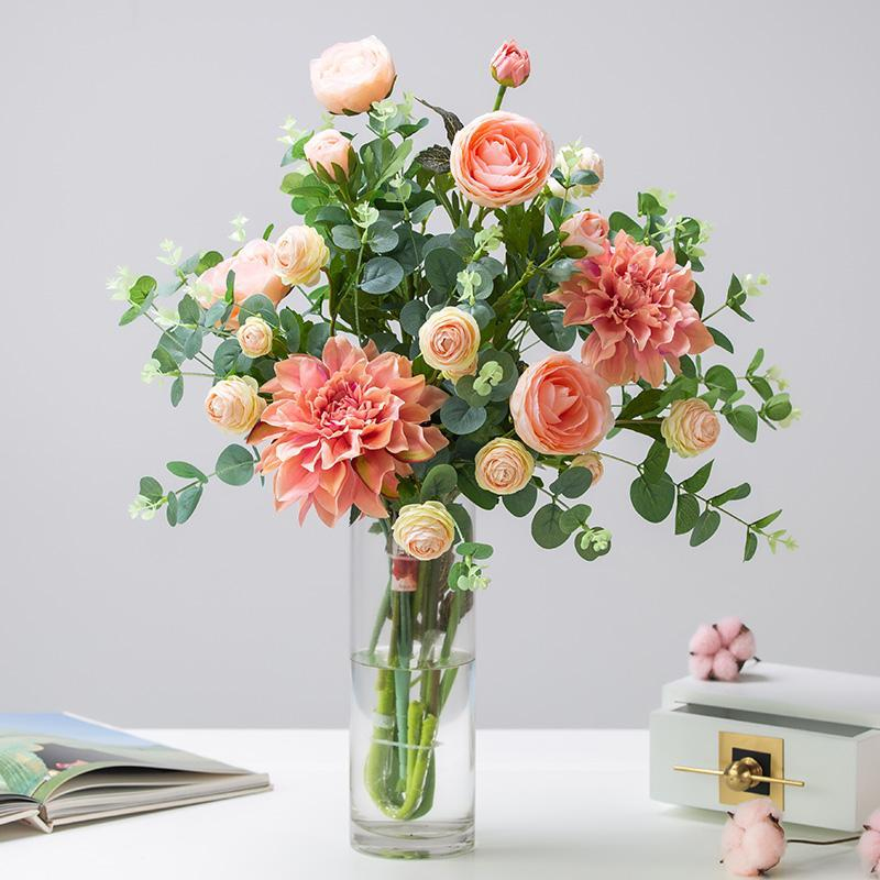 Nên thêm giấm vào nước khi chưng hoa ngày Tết