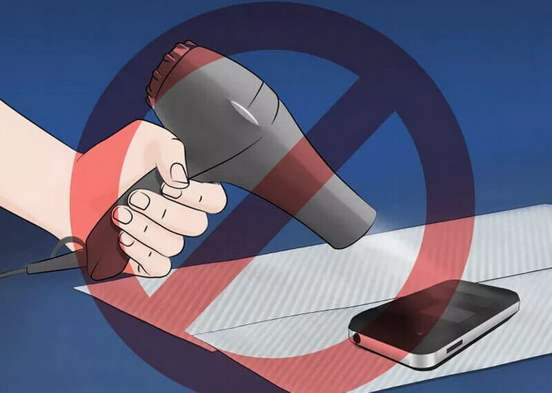 Một số điều cần tránh khi xử lý điện thoại bị vô nước