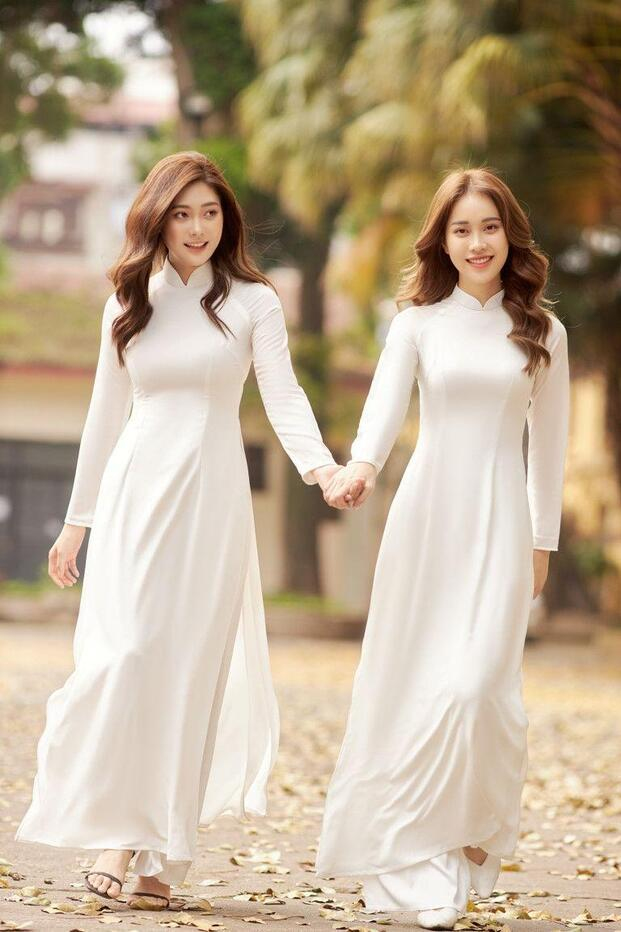 Cách Tạo Dáng Chụp Với Áo Dài Truyền Thống Đẹp Nhất | Nguyễn Kim | Nguyễn  Kim Blog