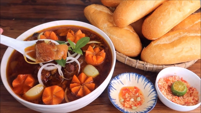 Cách Nấu Bò Kho Ngon, Chuẩn Vị, Đơn Giản Nhất 2021 | Nguyễn Kim