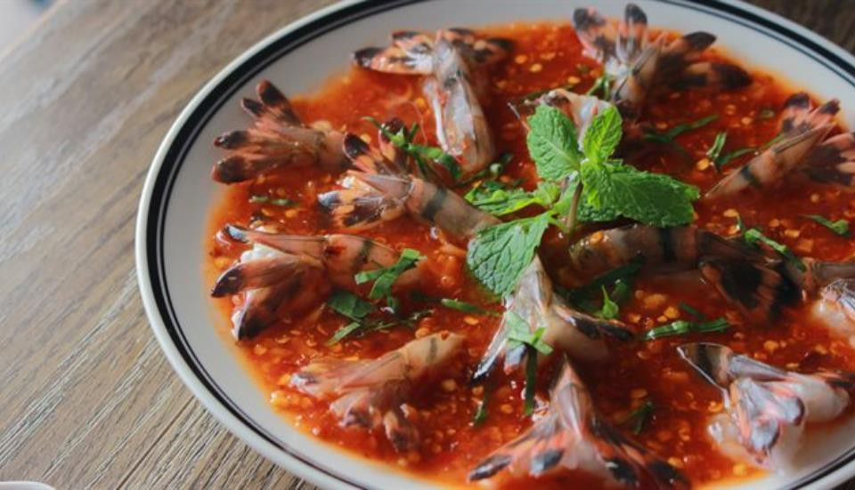 Món gỏi ngon - tôm sống sốt Thái