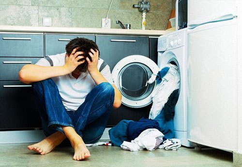 Máy giặt không vắt, vắt không khô quần áo