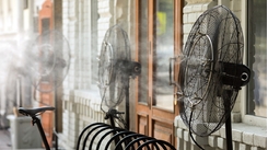 Quạt Phun Sương Và Quạt Điều Hòa Khác Nhau Như Thế Nào?