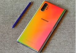 Với công nghệ Superfast Charge 45W, Galaxy Note 10 đứng ở đâu trên đường đua sạc nhanh?