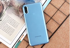 Samsung Galaxy A11 - Chiếc điện thoại tầm trung đáng mua chỉ 3 triệu